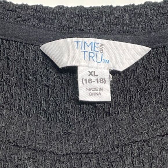 Time and Tru Black Textured Tee - Picture 4 of 7